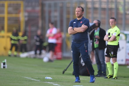 Serie B Livorno, Breda: «Momento delicato, non possiamo sbagliare»