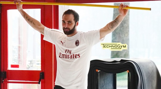 Milan, Higuain in crisi: decide la Champions