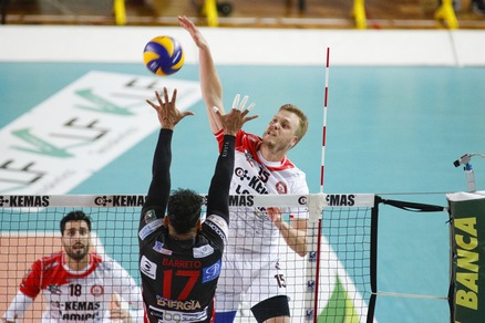 Volley: A2 Maschile, Girone Bianco, Santa Croce travolge Lagonegro