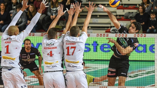 Volley: Superlega, Perugia perde un punto, vincono Modena e Civitanova