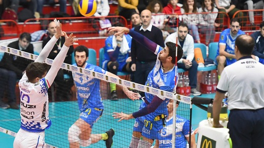 Volley: A2 Maschile, Girone Bianco, cade Brescia, risorge Roma