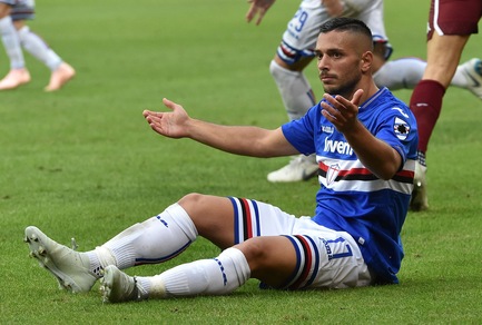 Serie A Sampdoria, tegola Caprari: frattura del perone della gamba destra