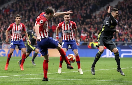Juve-Atletico Madrid, si ferma Godin: è in dubbio per Torino
