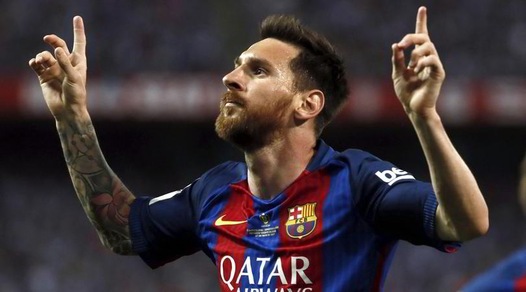Barcellona, Messi dribbla il carcere