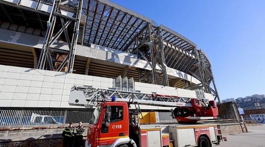 Napoli-Parma, San Paolo danneggiato dopo il nubifragio: si gioca alle 18.30