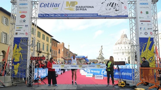 Che festa la 21^ Cetilar Maratona di Pisa a trazione straniera!