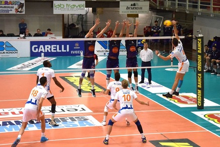 A2 Maschile, cade Calci, Siena al secondo posto