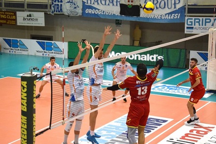 Reggio vince al tie break a Mondovì