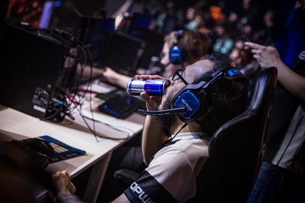 I Qlash Forge fanno 4: campioni del Red Bull Factions