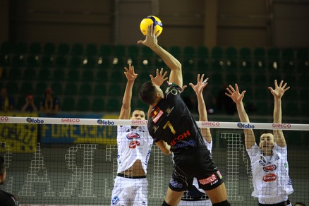 Superlega, cade Modena, Civitanova 13a vittoria consecutiva