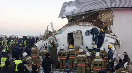 Kazakistan, aereo si schianta dopo il decollo: ci sono sopravvissuti