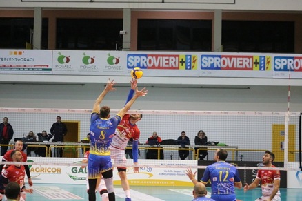 Lagonegro travolge la Materdomini