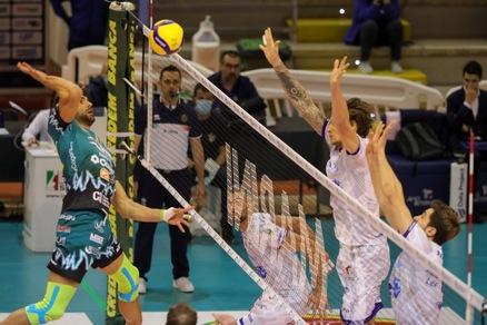 Perugia vince il testa coda di Cisterna