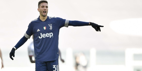 Juve, allenamento in vista della Roma: Bentancur si riposa