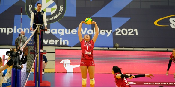 Super Busto raggiunge i quarti