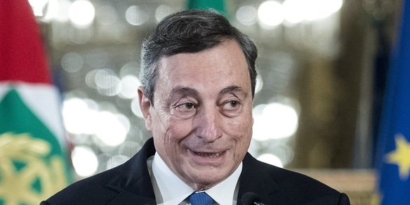 L'edicolante di Draghi: "Compra il Corriere dello Sport. E su Dzeko e Fonseca..."