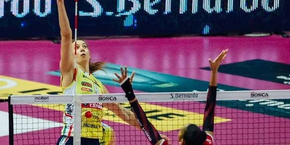 Conegliano espugna Cuneo, Bergamo vince il derby