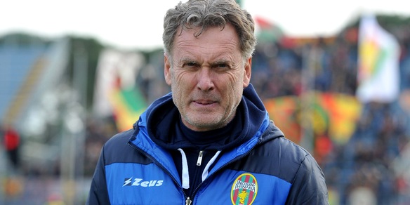 Carpi, in panchina torna Pochesci: revocato l'esonero