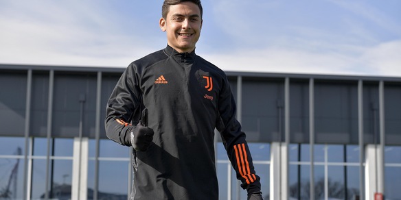 Juve, seconda giornata in gruppo per Dybala e Ramsey