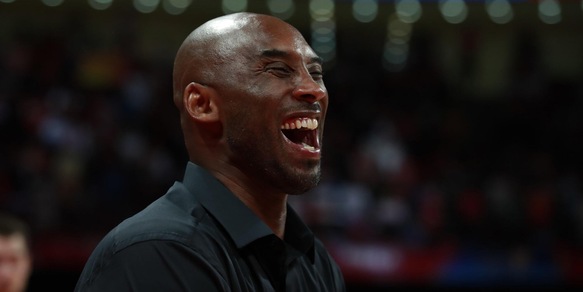 Bryant, Vanessa: "Le foto di Kobe pubbliche? Pagheranno"