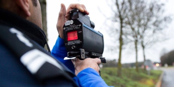 In ritardo per il vaccino, fermato 88enne che viaggiava a 190 km/h