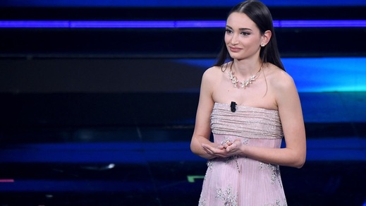 Alessia Bonari, a Sanremo incanta l'infermiera simbolo della lotta al Covid