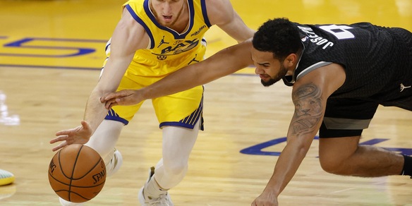 Nico Mannion, esordio in Nba contro i Kings: due assist per lui