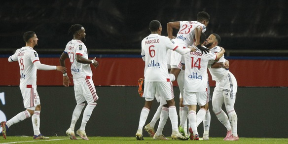 Lione, Garcia si salva al 92': furia Paquetá, male De Sciglio