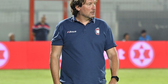 Crotone, Stroppa: "Dobbiamo assolutamente far punti"