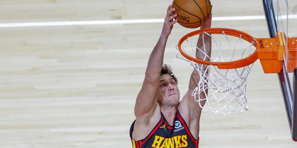 Infortunio per LeBron James: Gallinari trionfa a Los Angeles