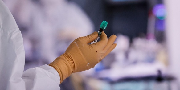 Covid, il picco della terza ondata. Parla l'esperto