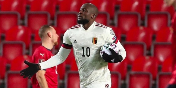 Ronaldo show: gol negato, butta la fascia e se ne va. Lukaku gol