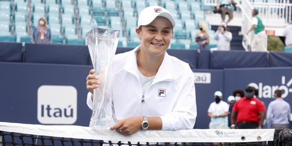 Miami, trionfa Barty: Andreescu si ritira in finale