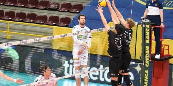 Play Off 5° Posto: Verona strapazza Padova