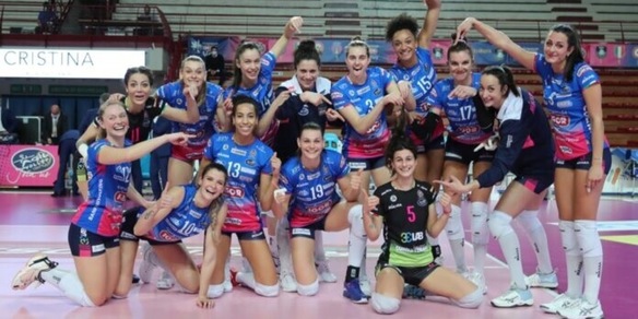 Novara vince a fatica Gara 1