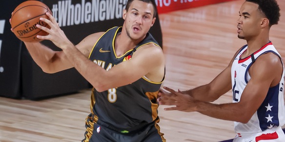 Gallinari: "Inginocchiarsi? Ci è stato detto di non farlo"