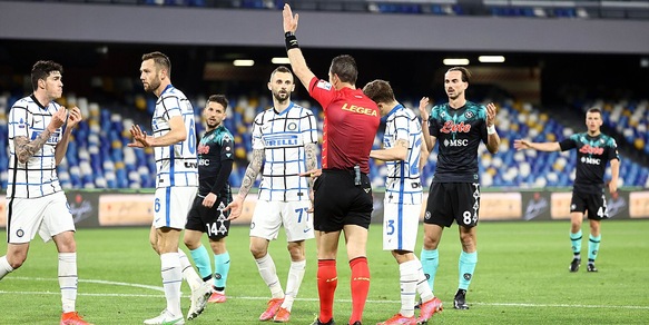 Moviola Serie A: a Napoli il Var salva Doveri
