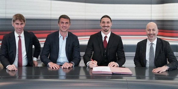 Ibrahimovic rinnova con il Milan: "Se posso resto per tutta la vita"