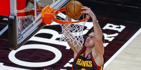 Nba, Gallinari trascina Atlanta. I Lakers tornano alla vittoria