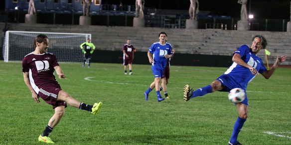 Roma, Totti e De Rossi di nuovo in campo: sfida ai "Bomber" di Vieri