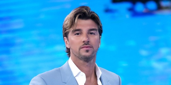 Isola dei Famosi: Andrea Damante attacca il reality show