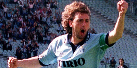 La Lazio esulta con Signori: "Torna in campo un grande protagonista"