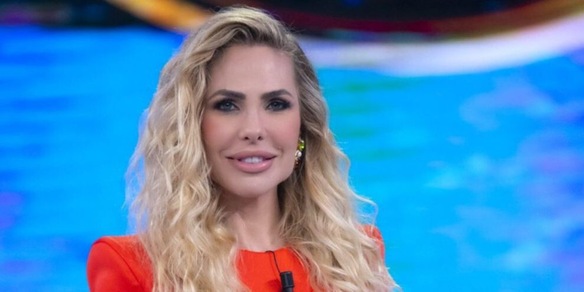 Ilary Blasi torna in tv con il nuovo programma Star in the star