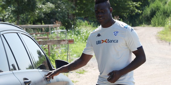 Balotelli: "Italia? Avrei fatto inginocchiare tutti". E sui Mondiali...