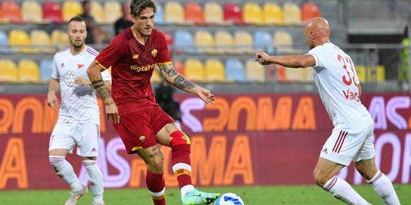 Roma, 5-2 con il Debrecen: doppio Dzeko, capolavoro Zaniolo