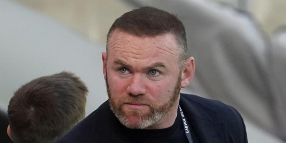 Clamoroso Rooney, mette ko un suo giocatore: 3 mesi di stop