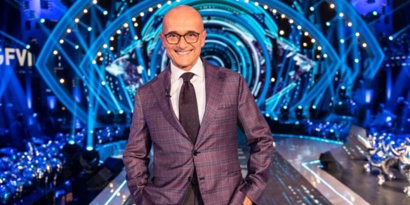 Grande Fratello Vip, Signorini: "No influencer", ecco chi entra