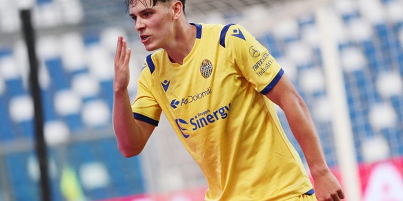 Calciomercato Verona, Stepinski va all'Aris Limassol