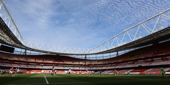 La Premier League riparte con i tifosi: per entrare vaccino o test negativo