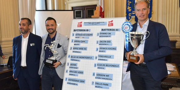 Zacon bene, Vernissage invece...